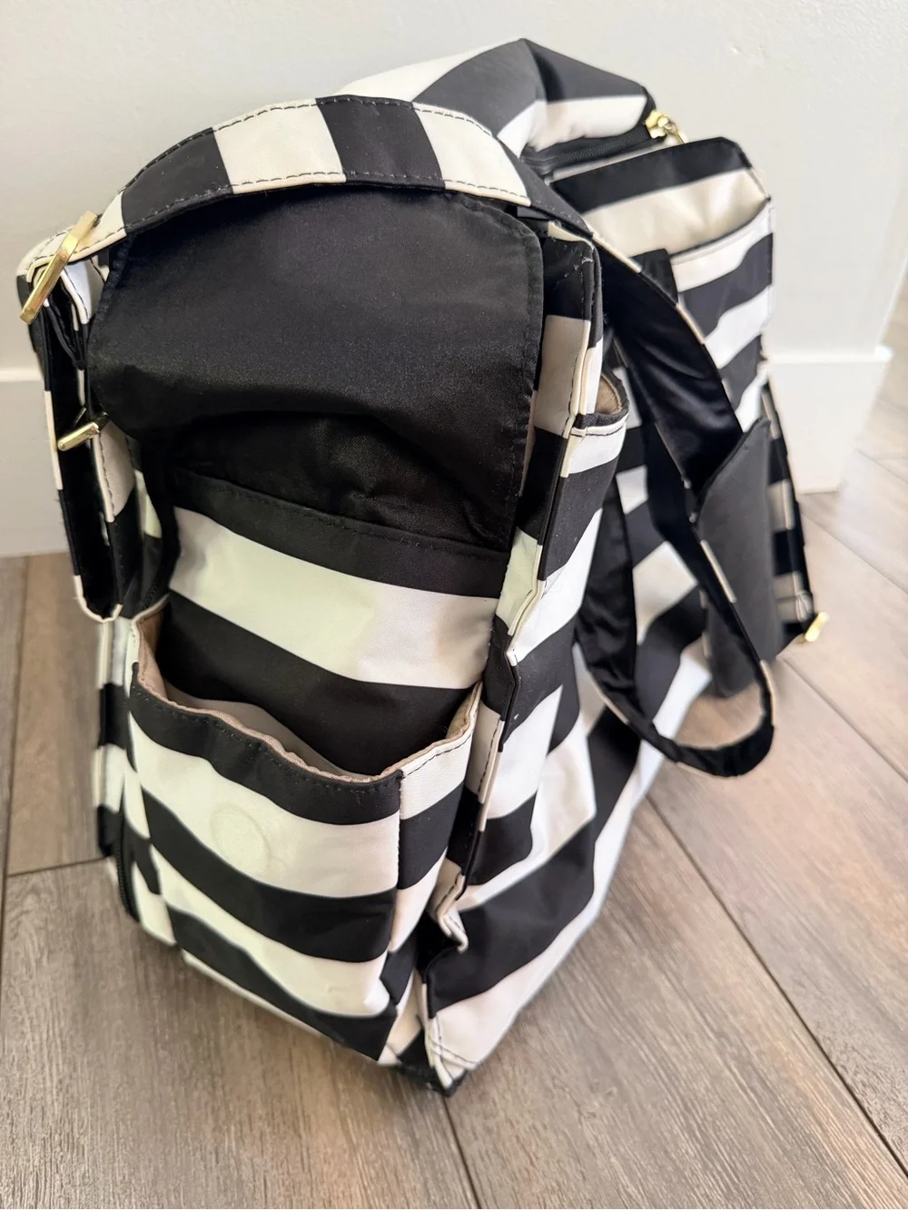 Ju-Ju-Be classic Black and White Striped Baby Bag